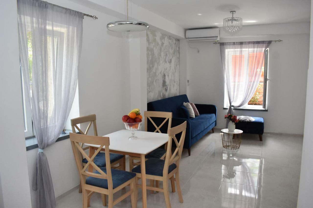 Art Apartments Kotor Buitenkant foto