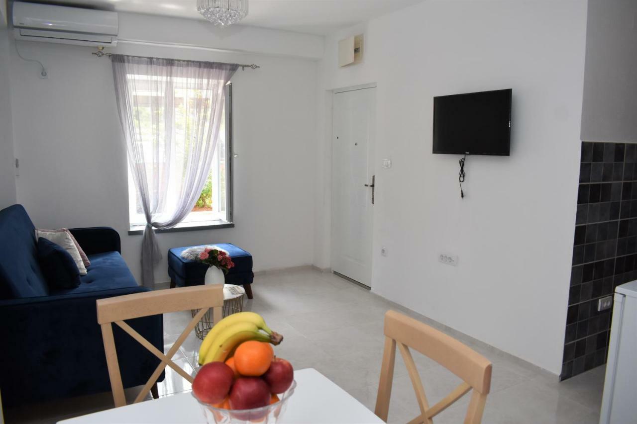 Art Apartments Kotor Buitenkant foto